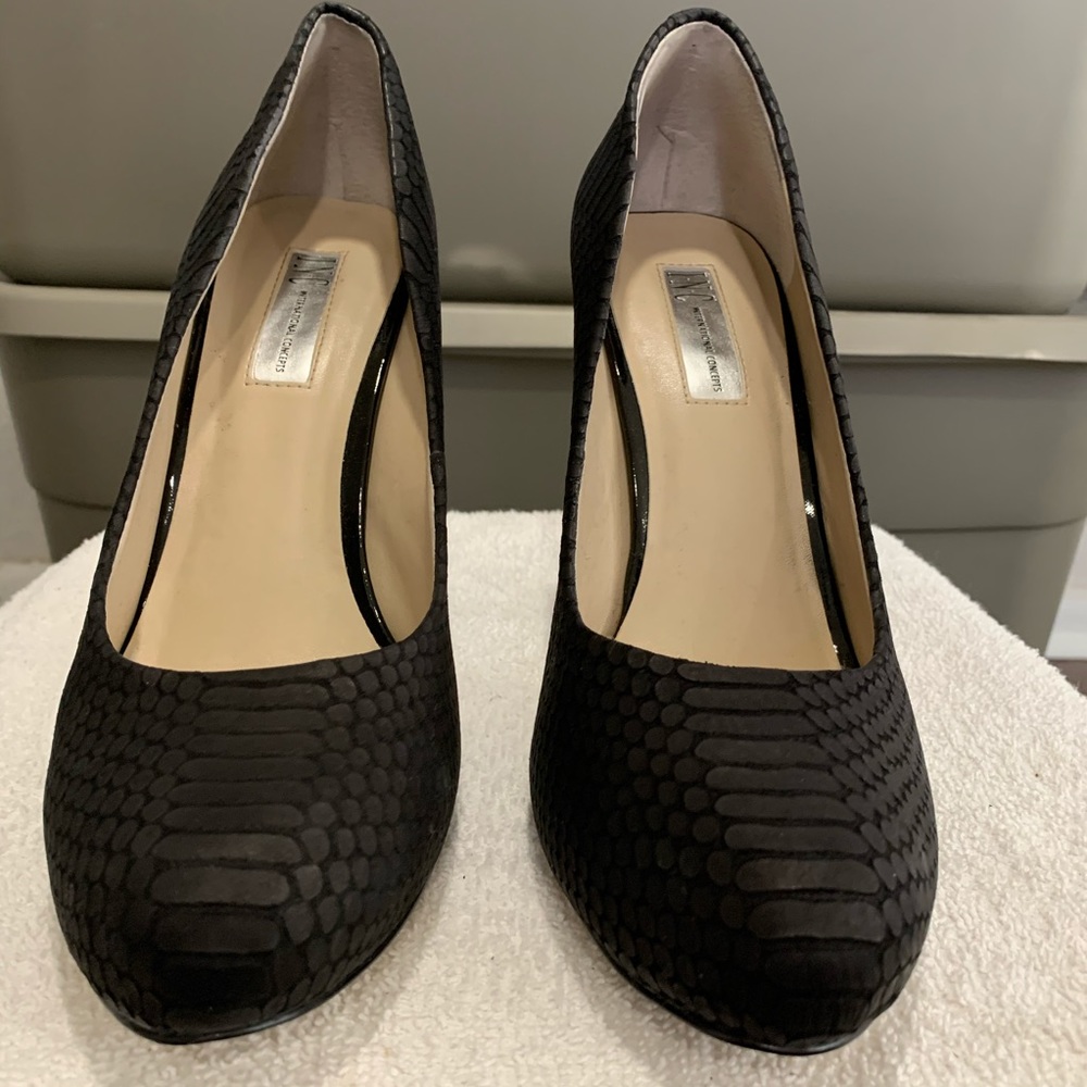 Black heels